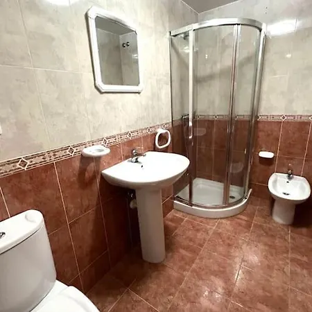 Baruhaus Urbanizacion Piscina Rianxo 公寓